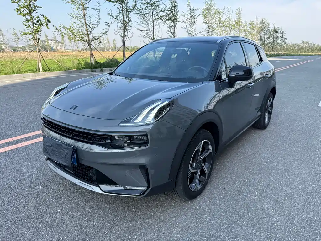 Lynk & Co 06 2022