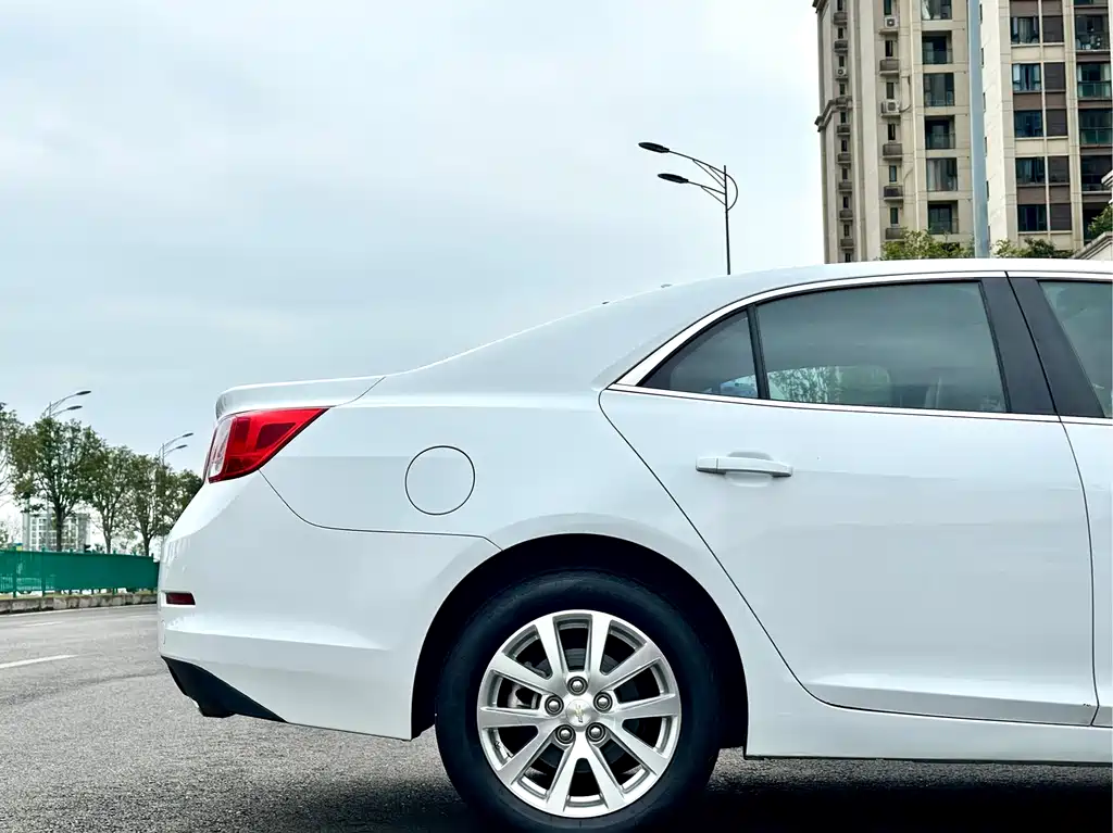 Chevrolet Malibu 2014 — фото 11