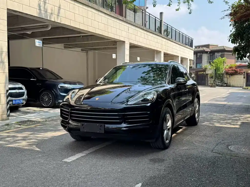 Porsche Cayenne 2020 — фото 2