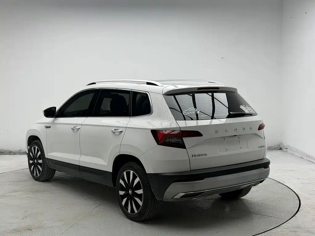 Skoda Karoq 2022 — фото 3