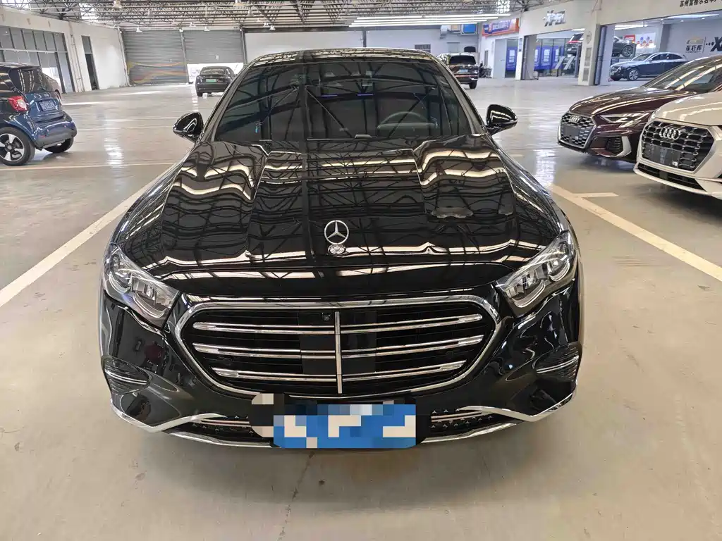 Mercedes-Benz E-Class 2025