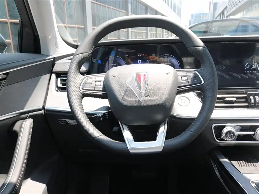 Hongqi HS5 2026
