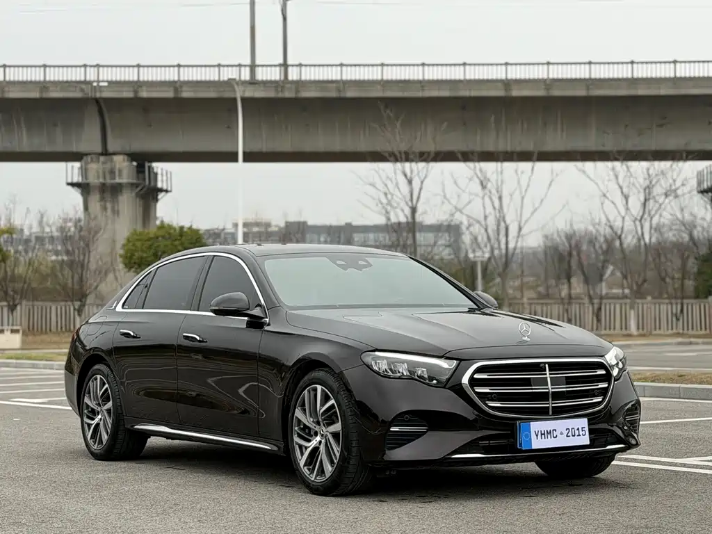 Mercedes-Benz E-Class 2024