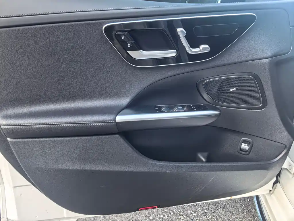 Mercedes-Benz C-Class 2022