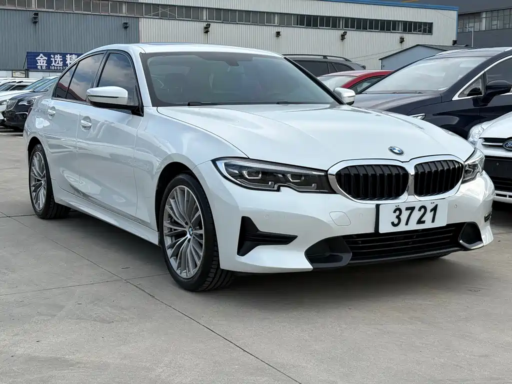 BMW 3 Series 2021