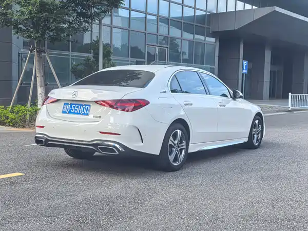 Mercedes-Benz C-Class 2022