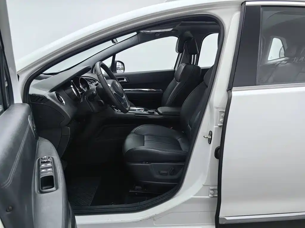 Peugeot 3008 2013 — фото 10