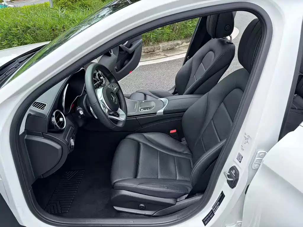 Mercedes-Benz C-Class 2022