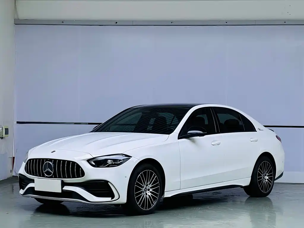 Mercedes-Benz C-Class 2023 — фото 1