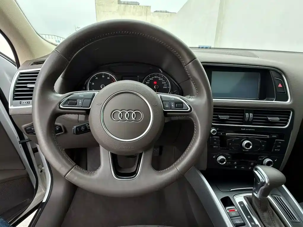 Audi Q5 2015