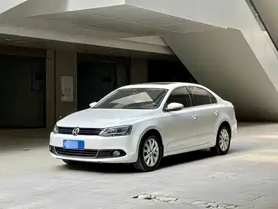 Volkswagen Sagitar 2012