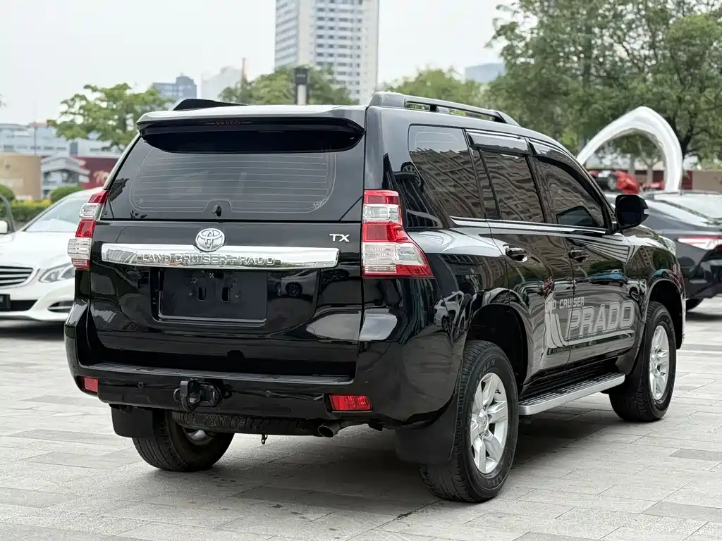 Toyota Prado 2016 — фото 3