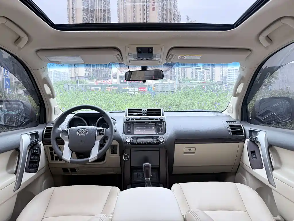 Toyota Prado 2016 — фото 9