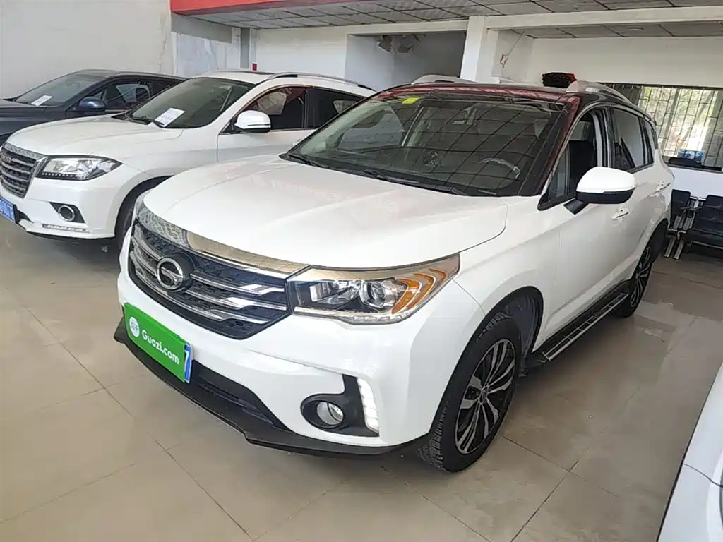 GAC Motor Trumpchi GS4 2015 — фото 1