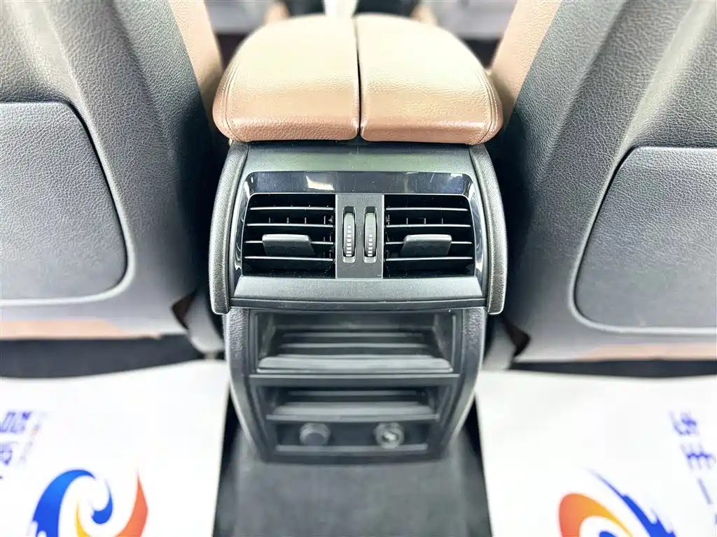 BMW X6 2015 — фото 21