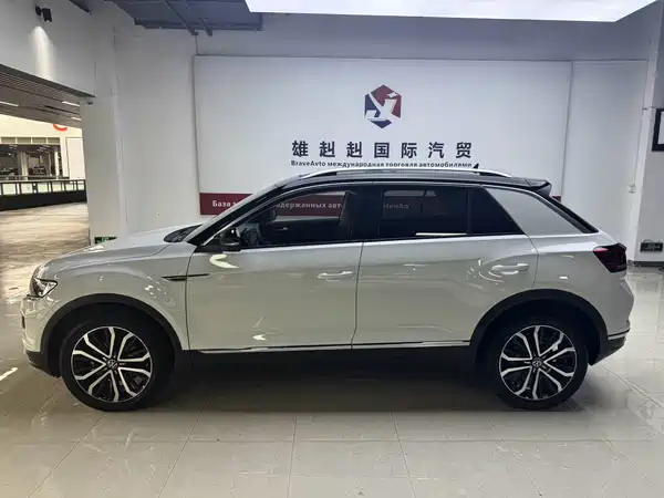 Volkswagen T-Roc 2023