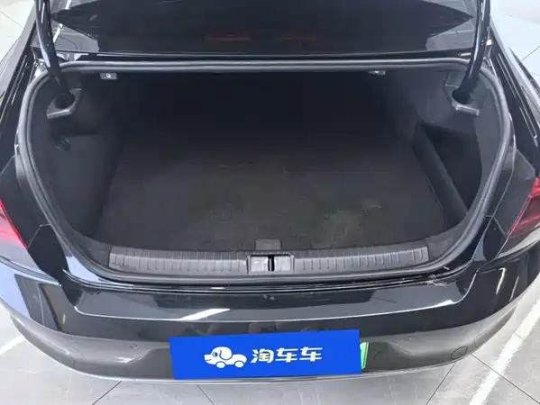 Volkswagen Magotan PHEV 2022