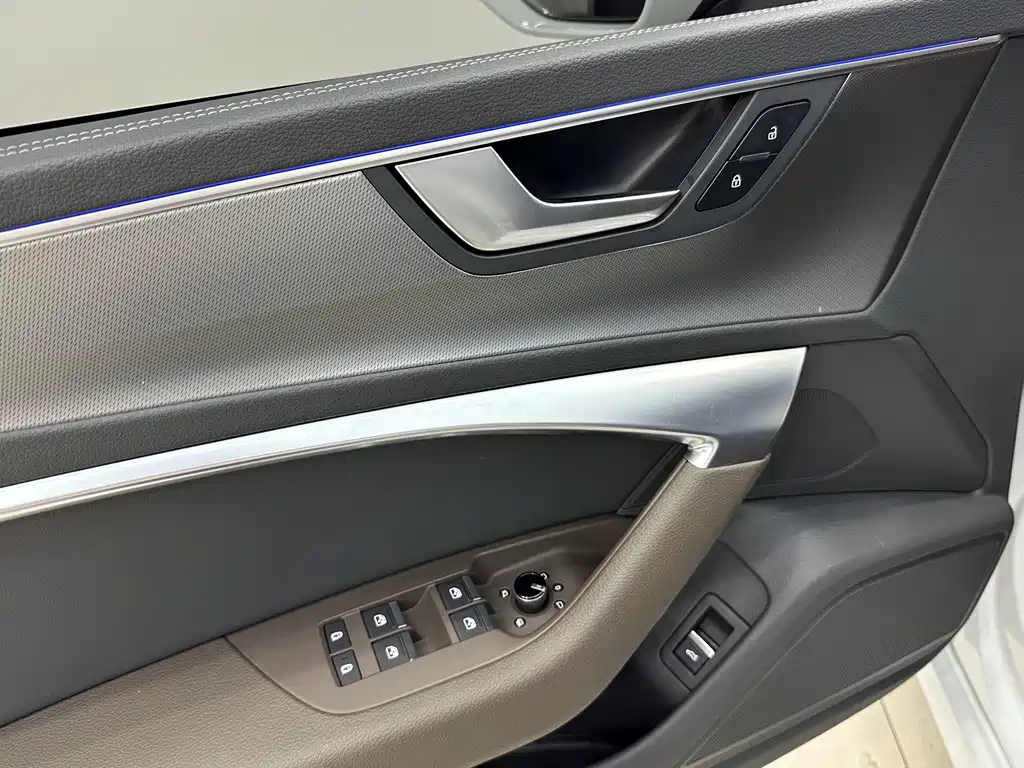 Audi A7L 2023 — фото 6