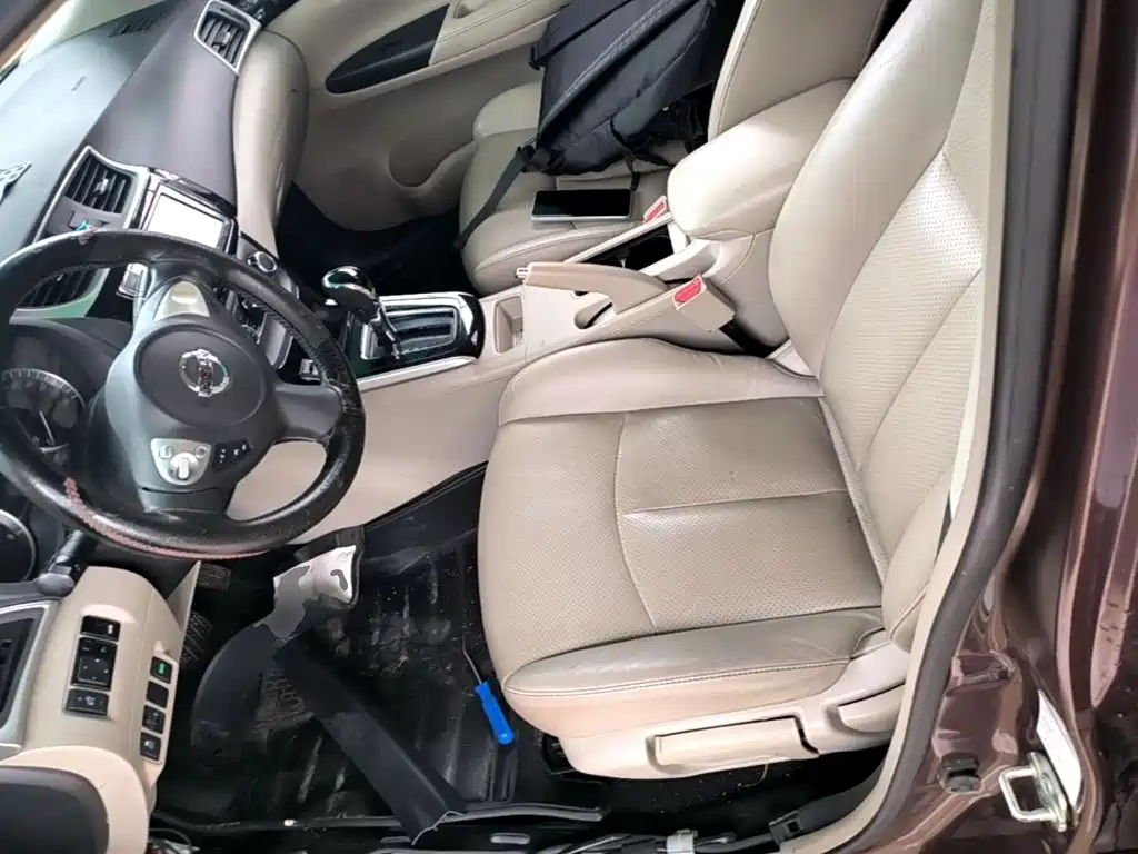 Nissan Sylphy 2017 — фото 15