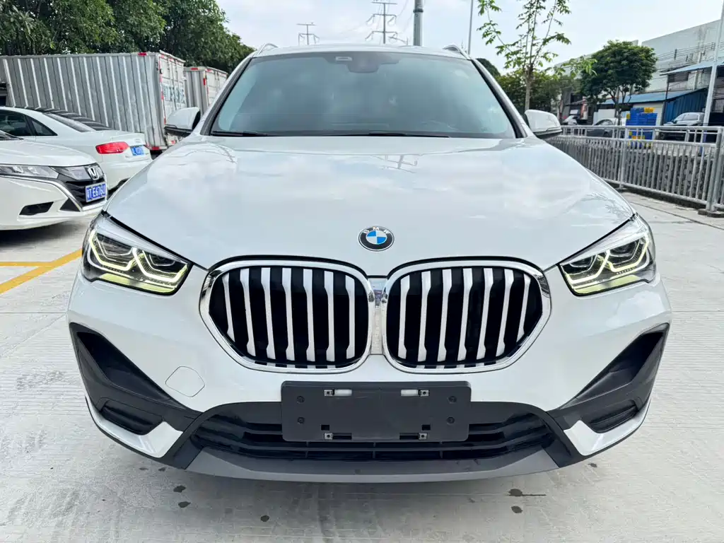 BMW X1 2021 — фото 2