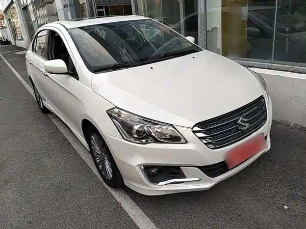 Suzuki Qiyue 2017