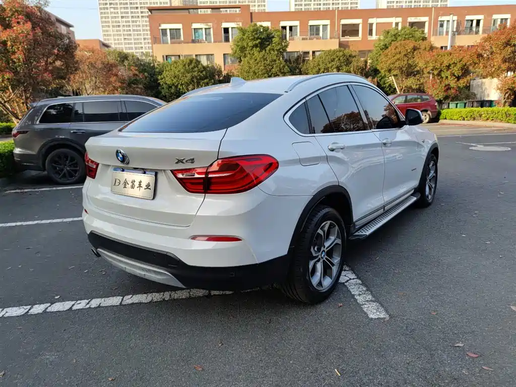BMW X4 2016 — фото 10