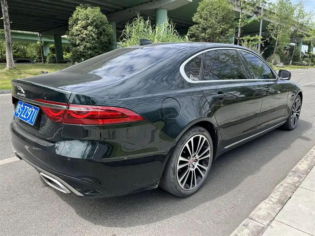 Jaguar XFL 2022 — фото 4