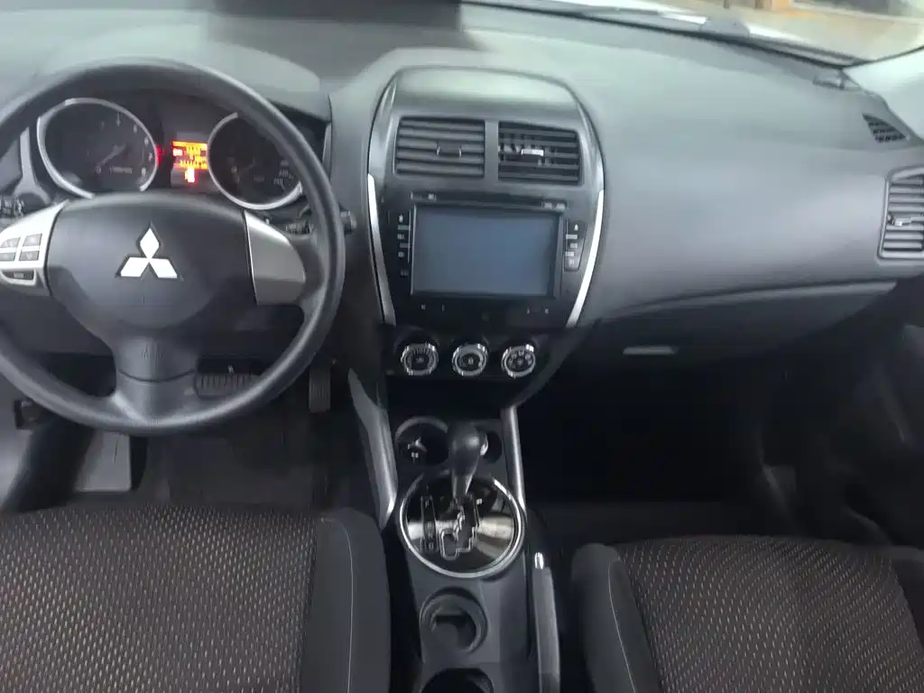 Mitsubishi ASX 2014 — фото 5