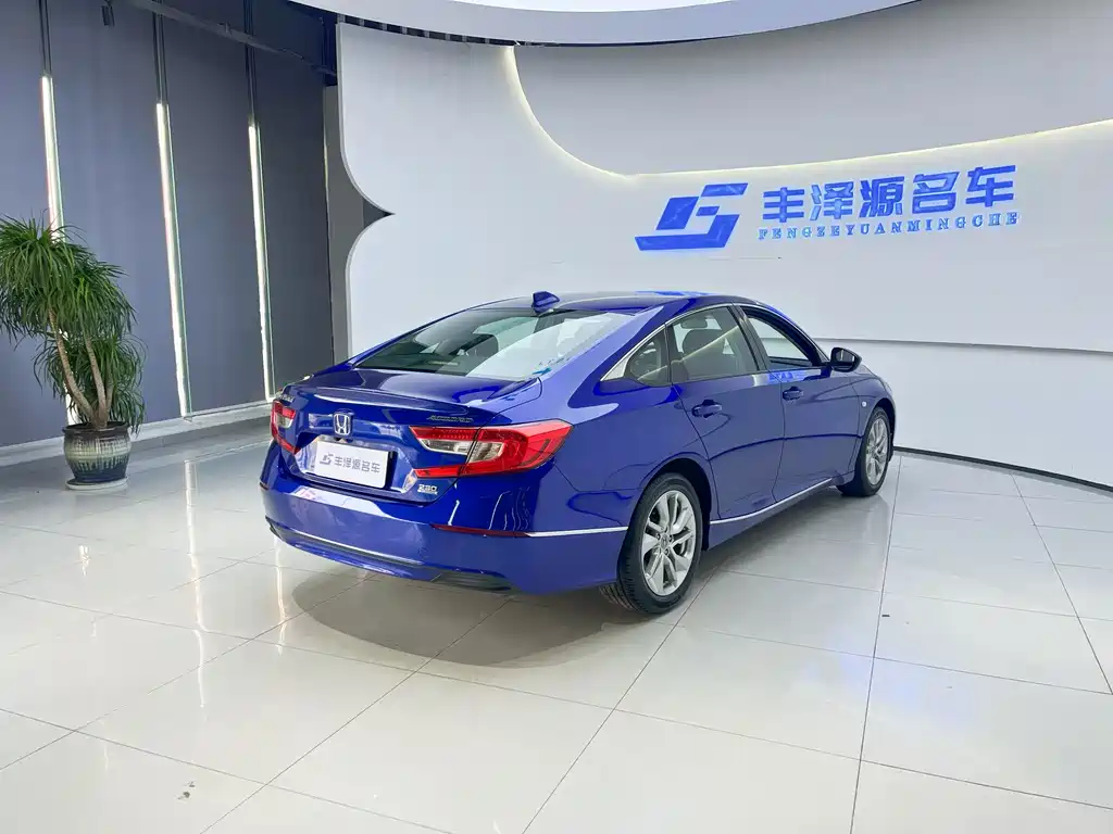 Honda Accord 2019 — фото 4