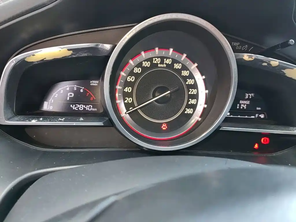 Mazda 3 Axela 2016 — фото 12