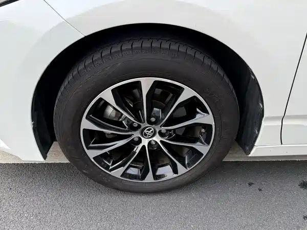 Toyota Avalon 2022