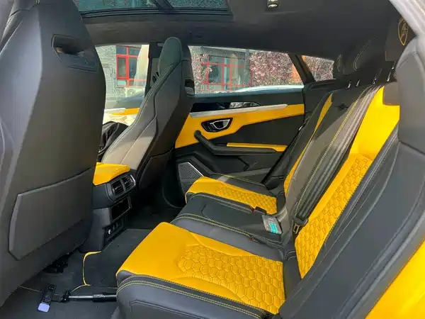 Lamborghini Urus 2021