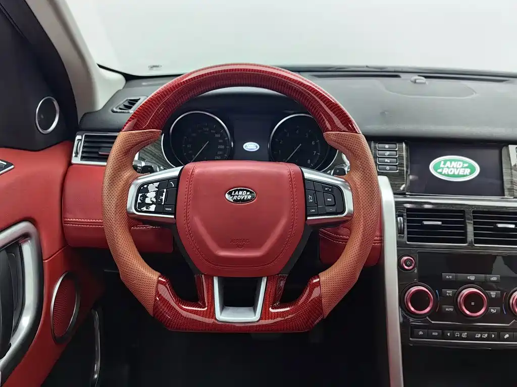 Land Rover Discovery Sport 2017 — фото 11