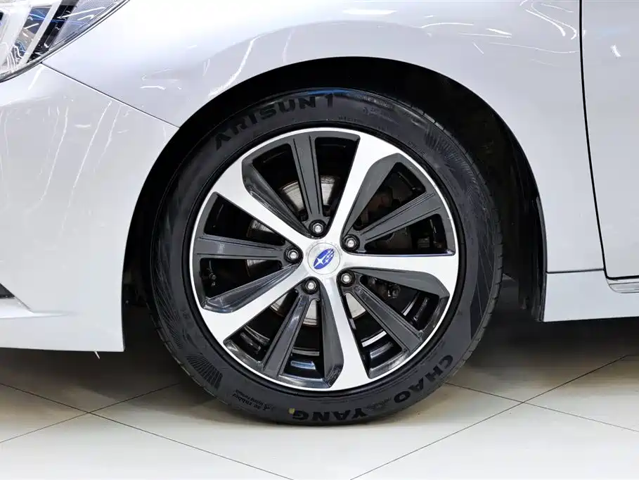 Subaru Legacy 2016 — фото 13