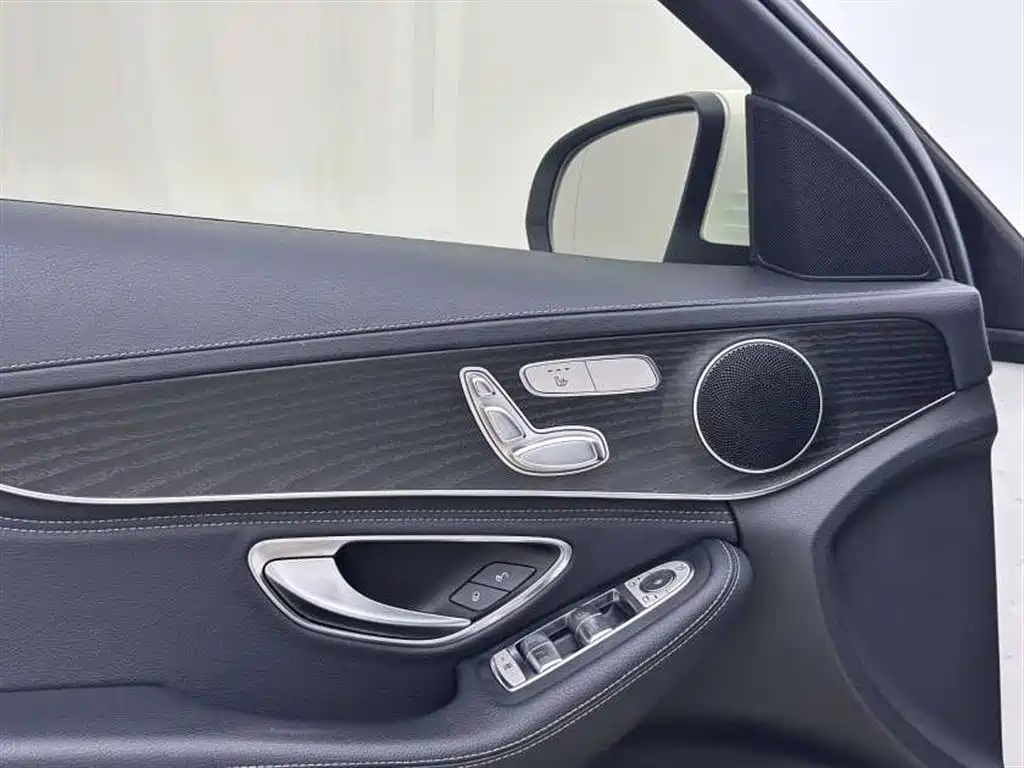 Mercedes-Benz C-Class 2017 — фото 14