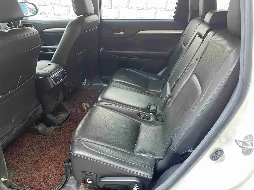Toyota Highlander 2016