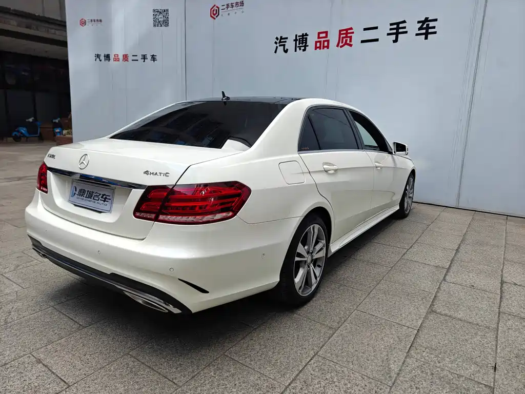 Mercedes-Benz E-Class 2015 — фото 15
