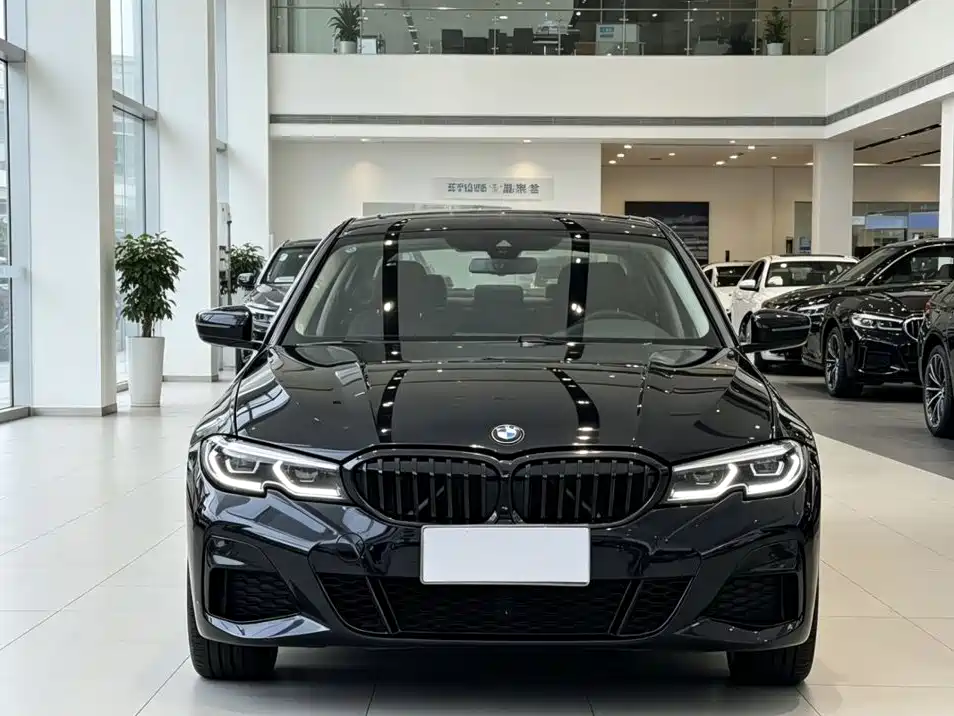 BMW 3 Series 2021