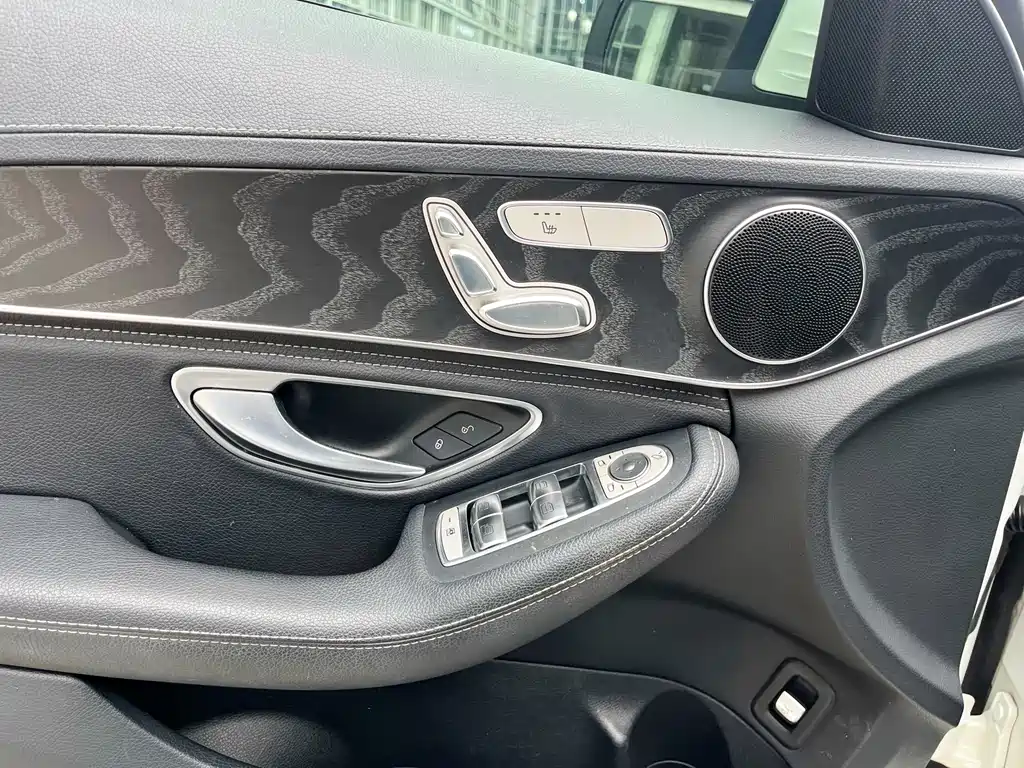 Mercedes-Benz C-Class 2019 — фото 12