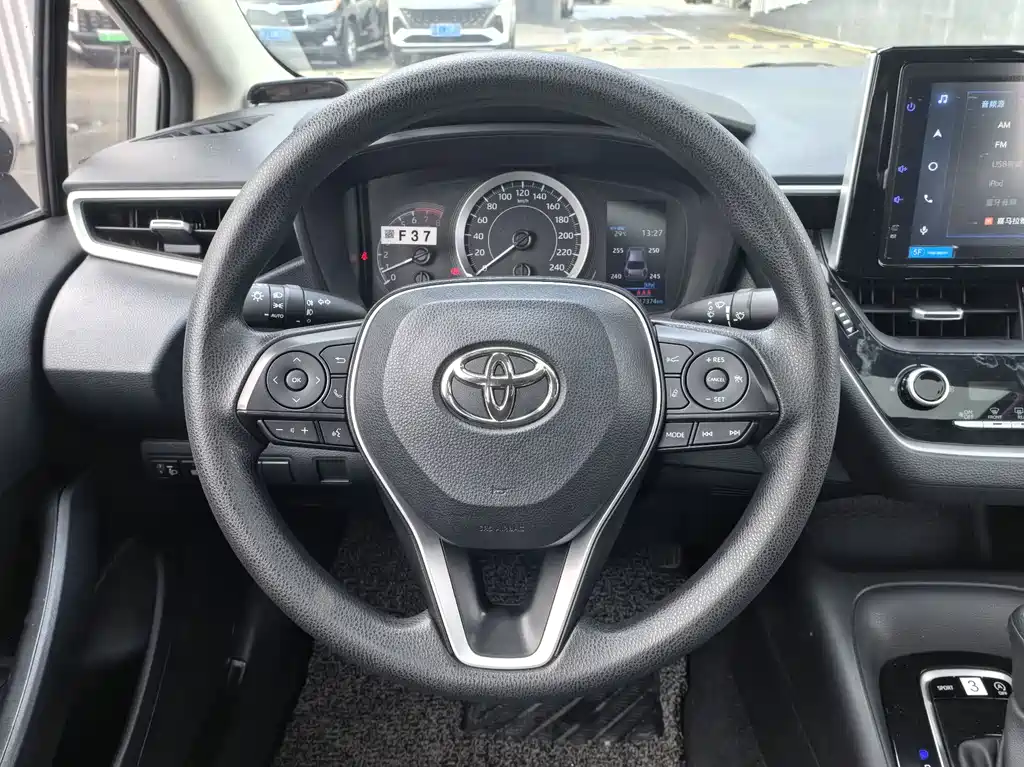 Toyota Corolla 2020 — фото 12