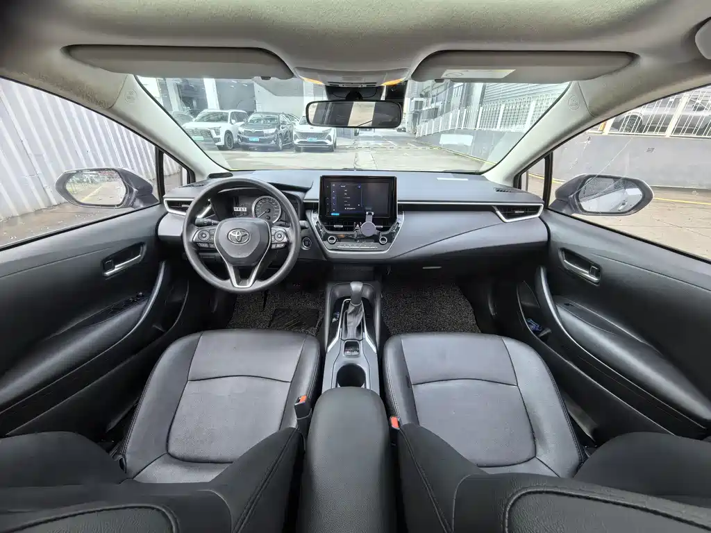 Toyota Corolla 2020 — фото 14