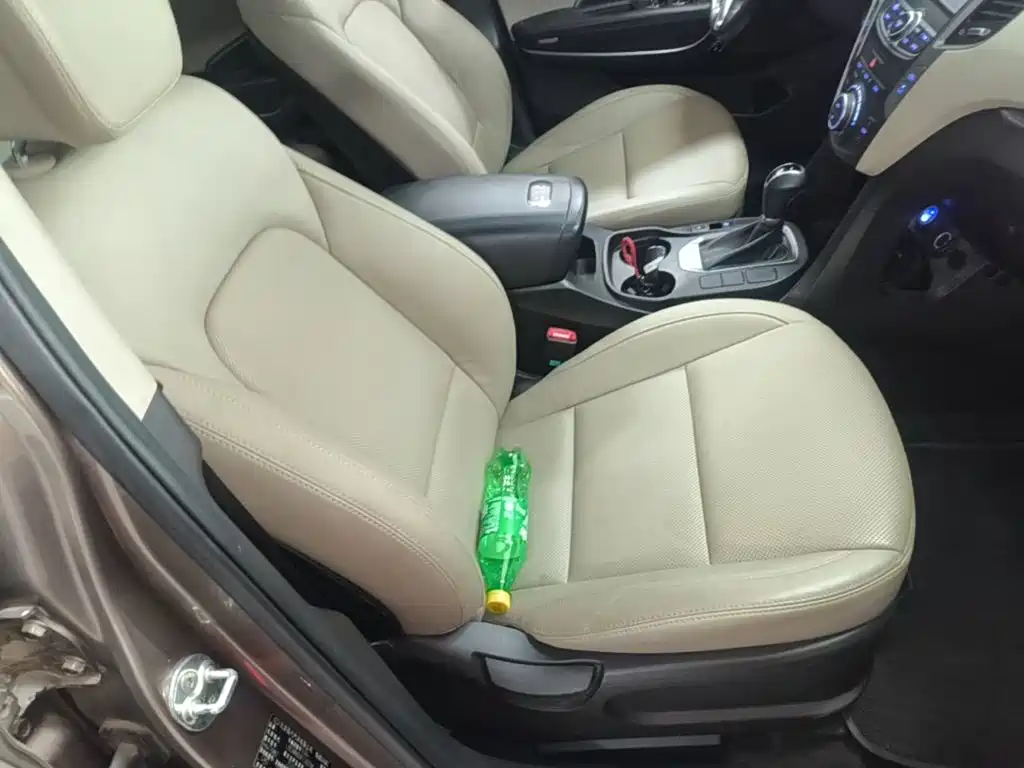 Hyundai Santa Fe 2015 — фото 25