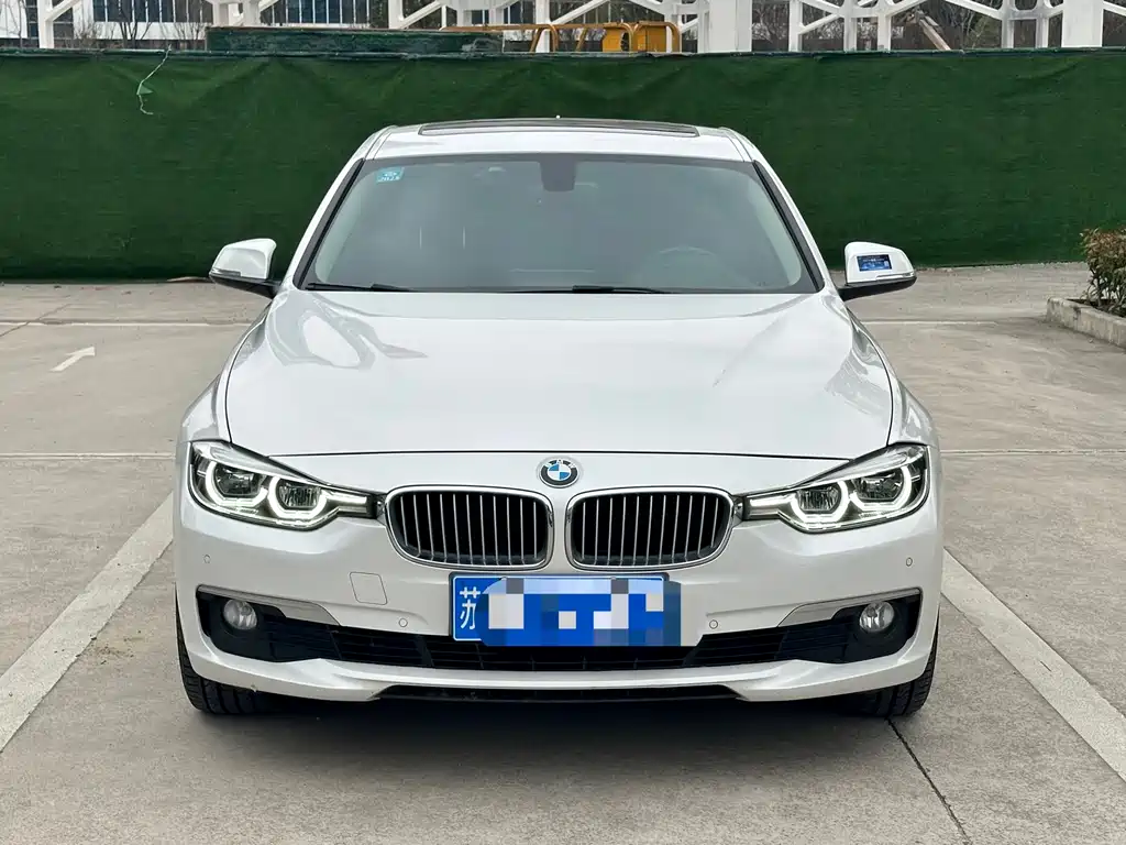 BMW 3 Series 2019 — фото 2