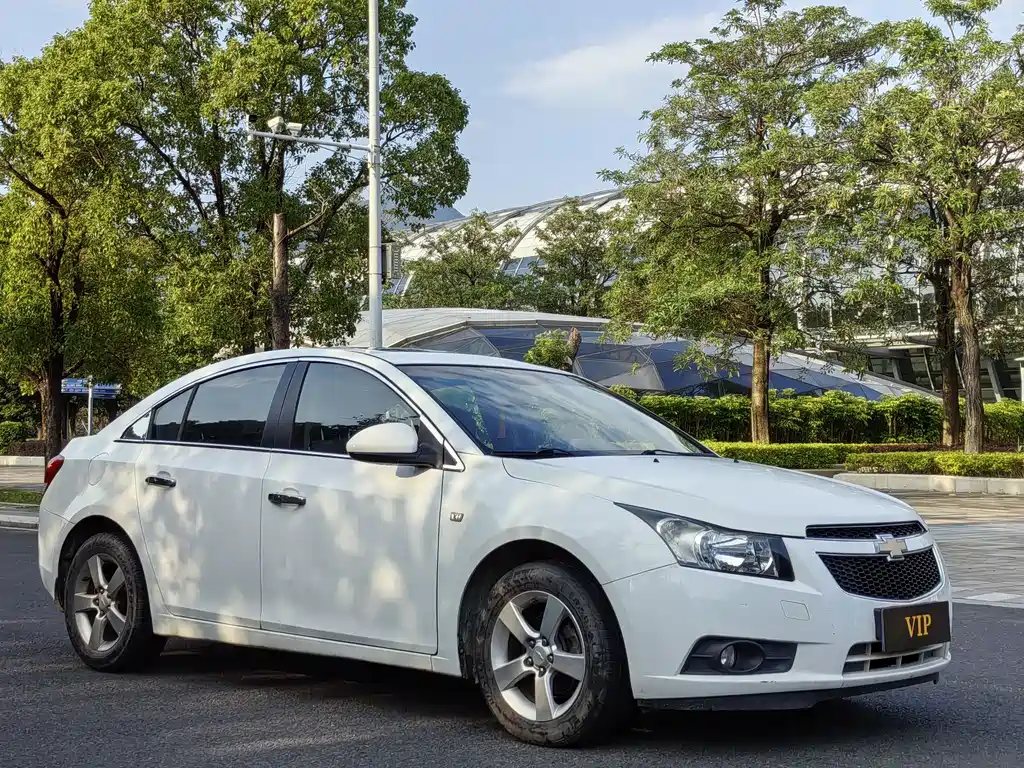 Chevrolet Cruze 2014 — фото 3