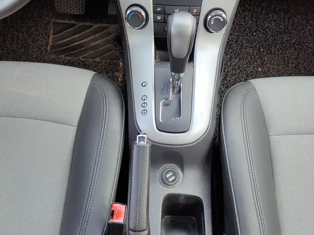 Chevrolet Cruze 2014 — фото 16