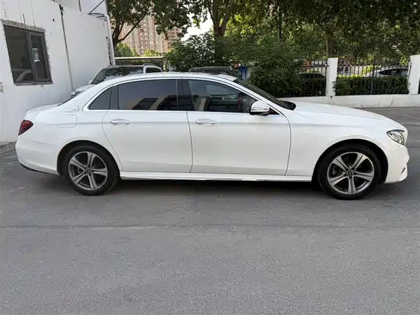 Mercedes-Benz E-Class 2018