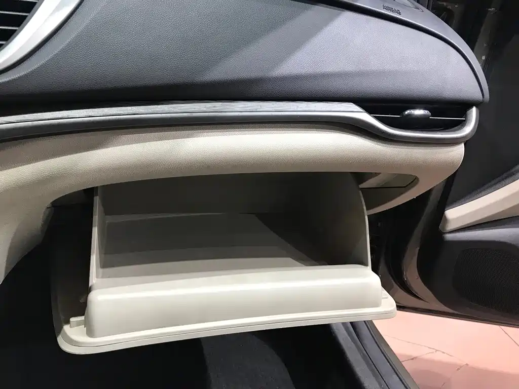 Buick Excelle 2018 — фото 20