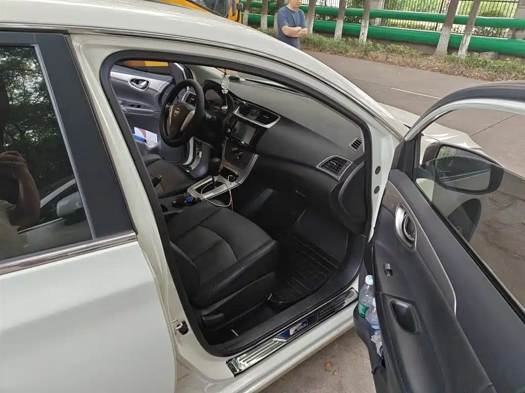 Nissan Sylphy 2015 — фото 20