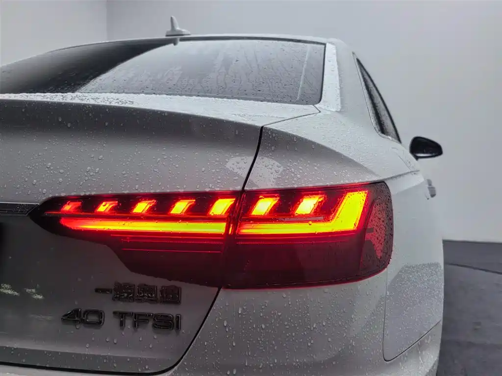Audi A4L 2021 — фото 18