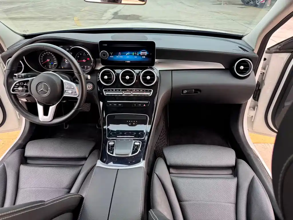 Mercedes-Benz C-Class 2019 — фото 5